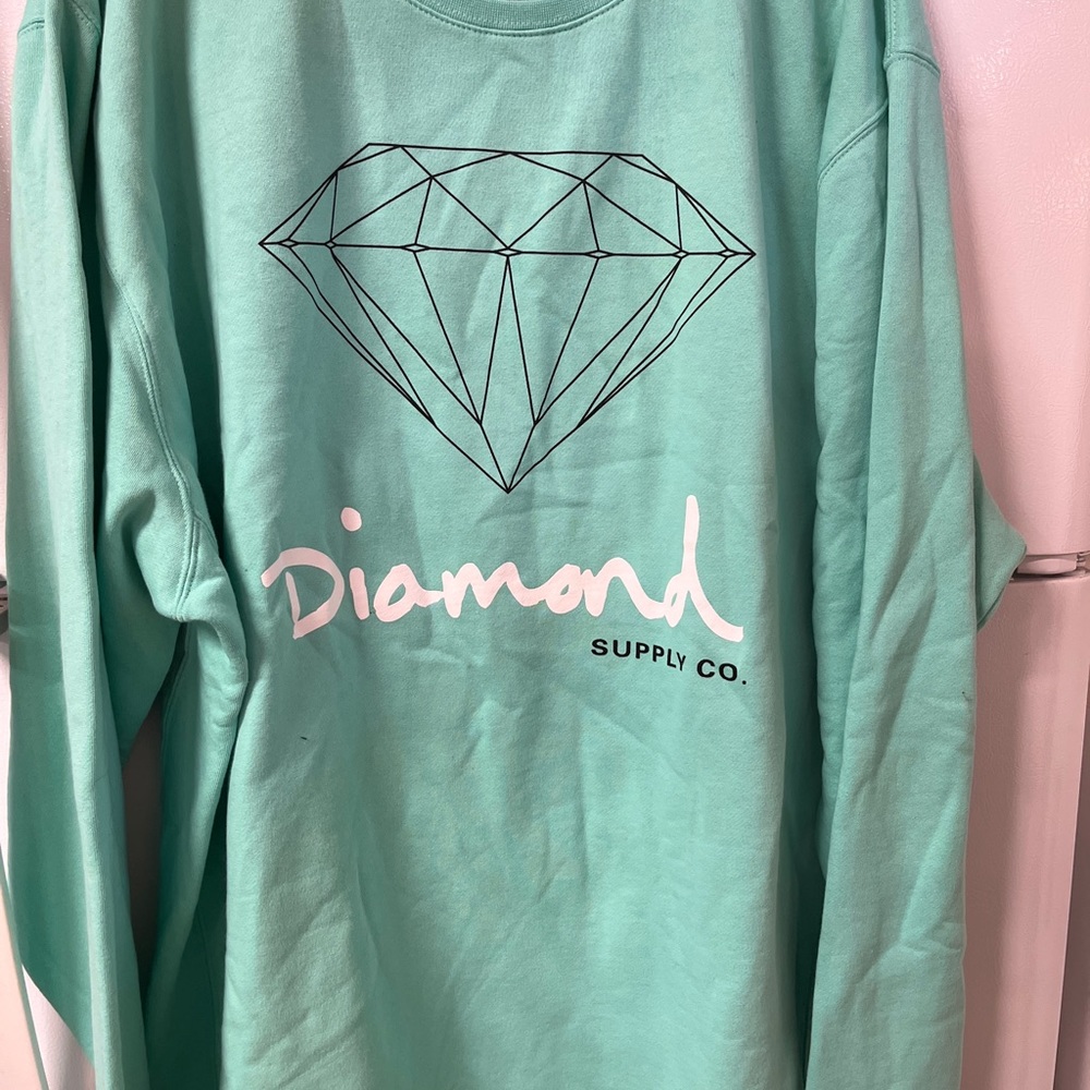 Men’s new with tags sweatshirt